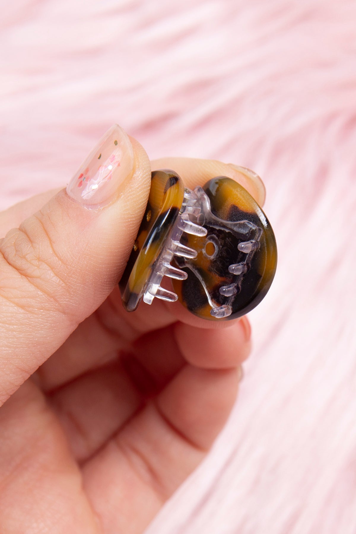 Hair Claw Clip for Women and Girls - Cute Small Pin Smile