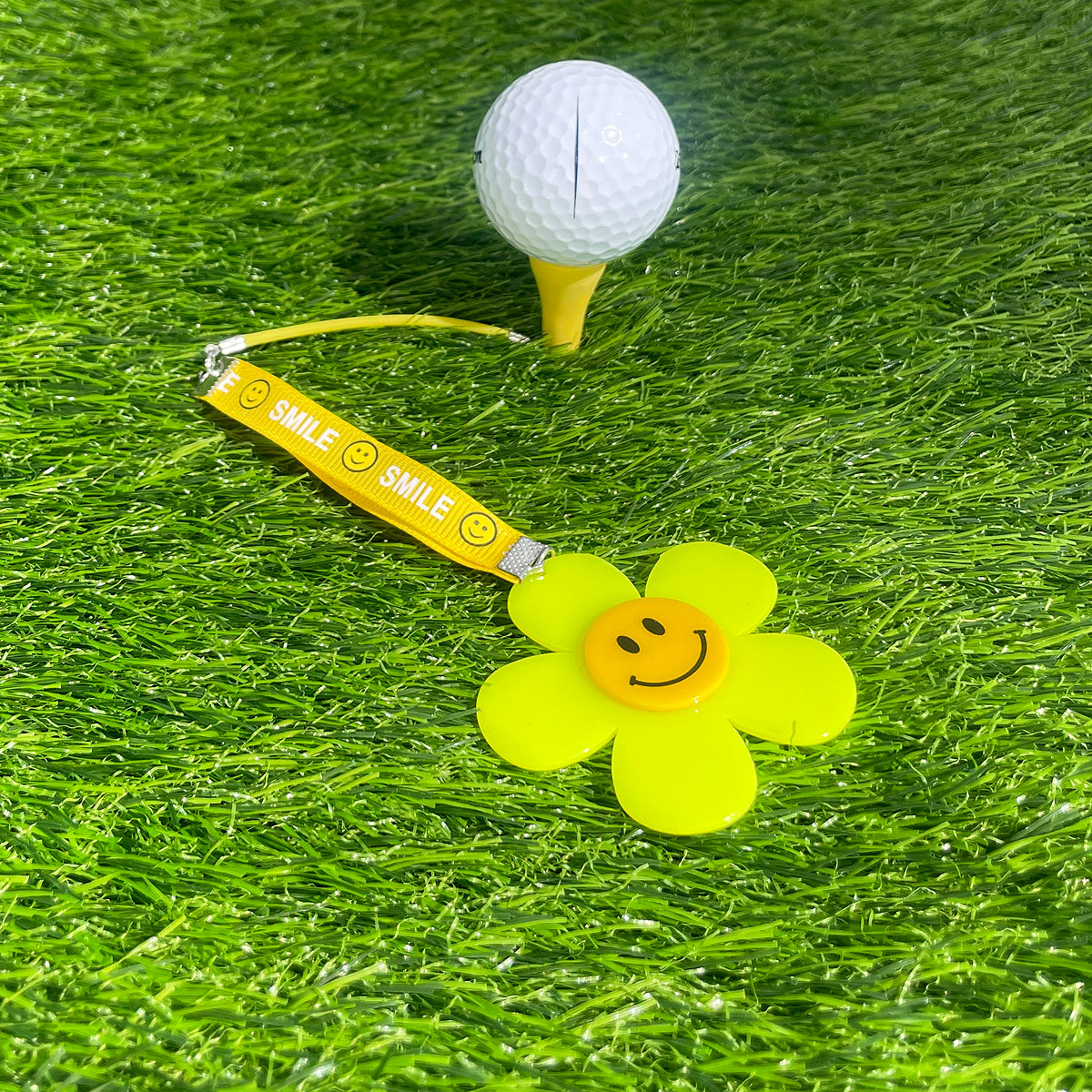 Golf Tees Hanger Accessories Smile Flower - Yellow